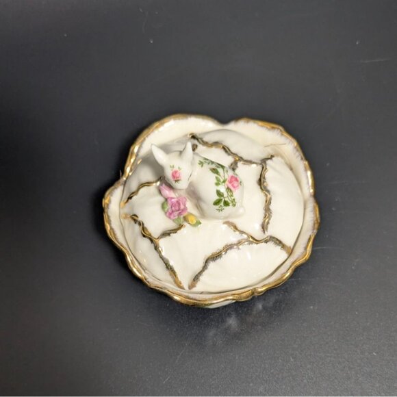 Royal Albert Old Country Roses Bunny Rabbit Trinket Jewelry Box Figurine Floral - Picture 2 of 15